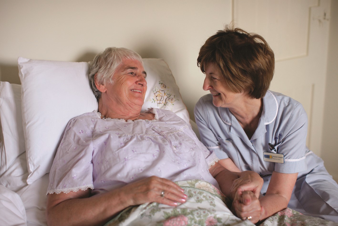 Roeddwn yn teimlo’n ddiogel yn gwybod ei bod hi yma i ni