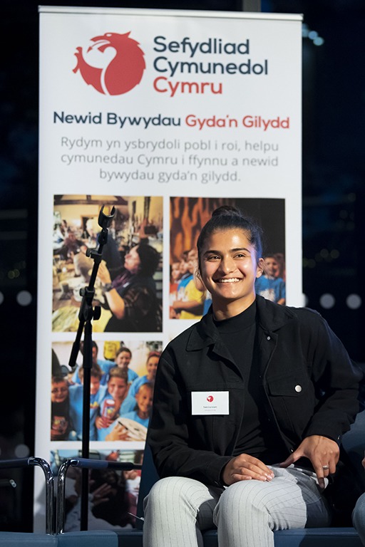 Helpu pobl ifanc i gyrraedd eu potensial